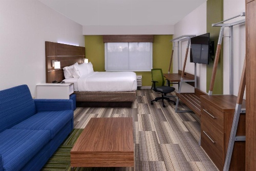 Holiday Inn Express & Suites RALEIGH NE - MEDICAL CTR AREA image 9
