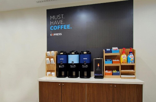 Holiday Inn Express & Suites RALEIGH NE - MEDICAL CTR AREA image 27