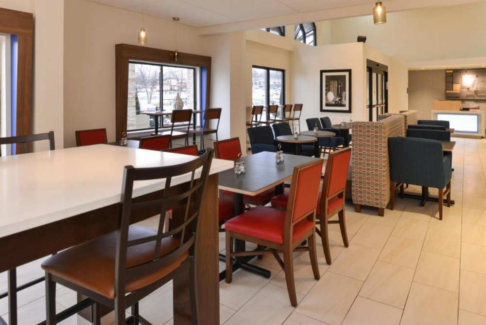 Holiday Inn Express & Suites RALEIGH NE - MEDICAL CTR AREA Image 30
